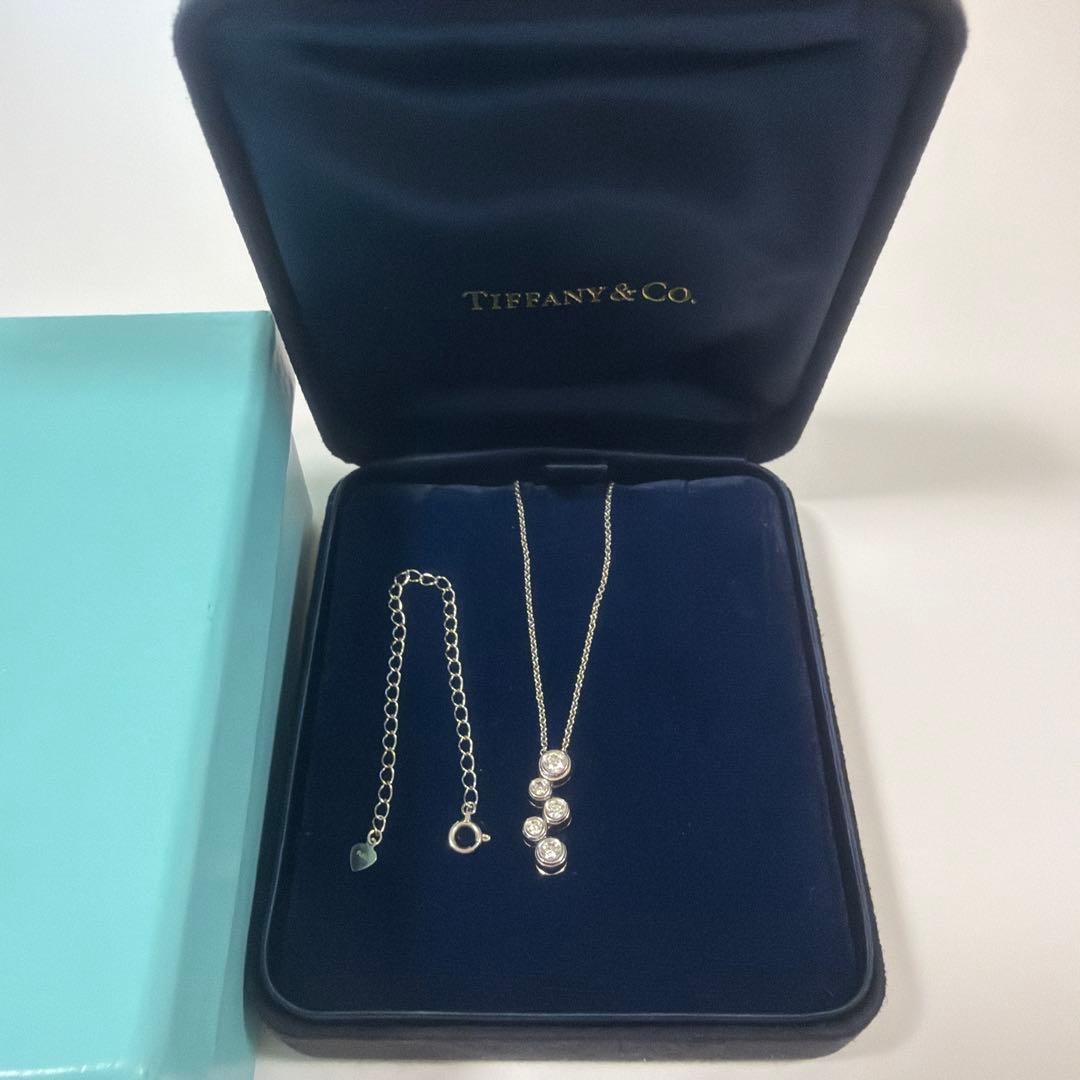 Tiffany Necklaces Co.
