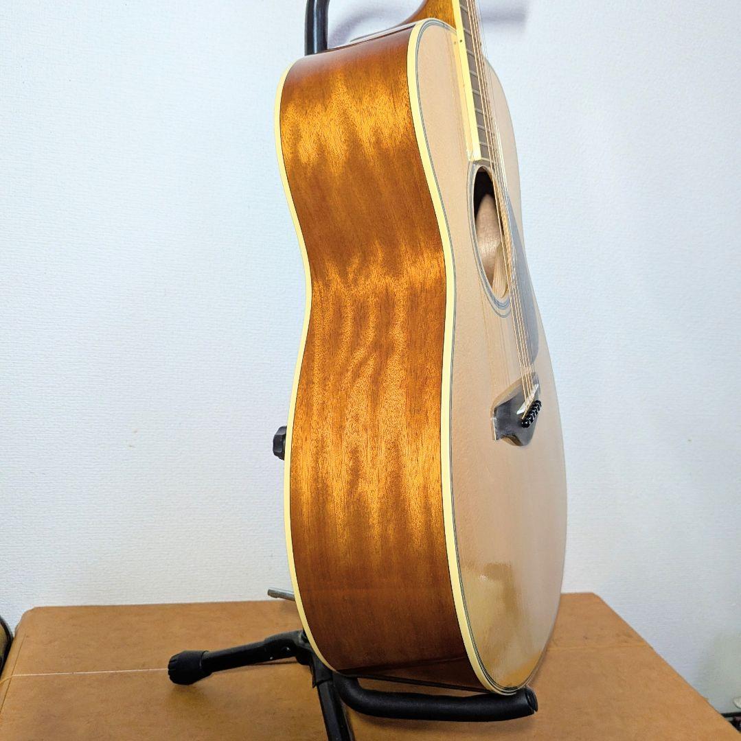 Yamaha Acoustic Guitars Fs720S