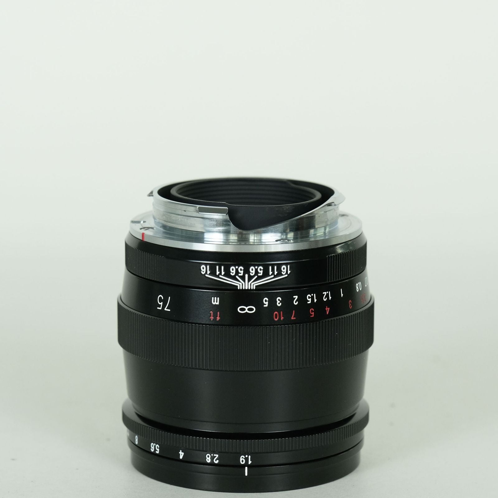 Voigtlander Lens (Single Focus) Ultron F1.9 Sc M Leica