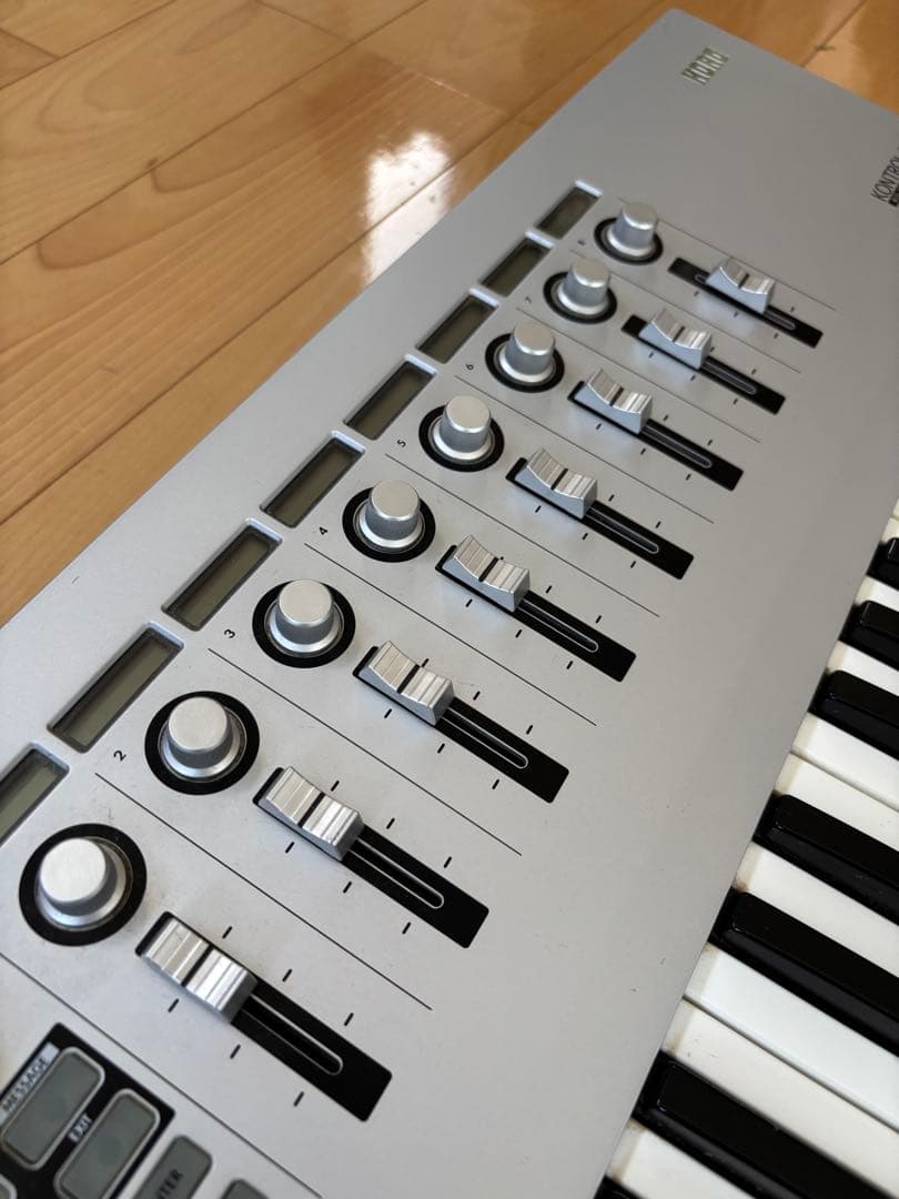 Korg Midi Keyboards Pads Kontrol49