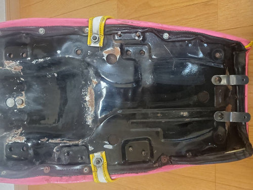 Suzuki Tank Gs400