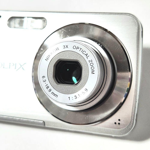 Nikon Compact Digital Camera Coolpix S210