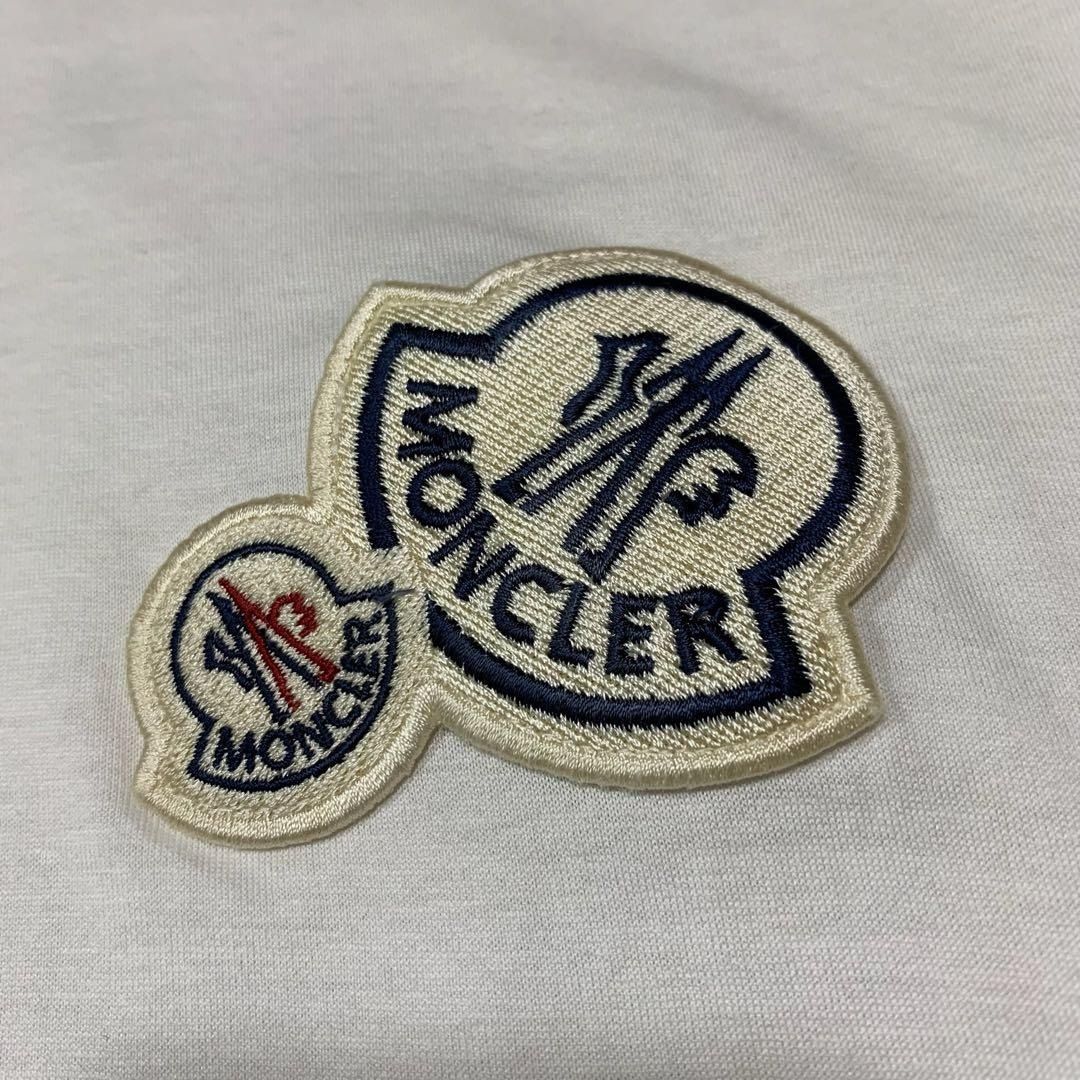 Moncler T -Shirt M 4S565