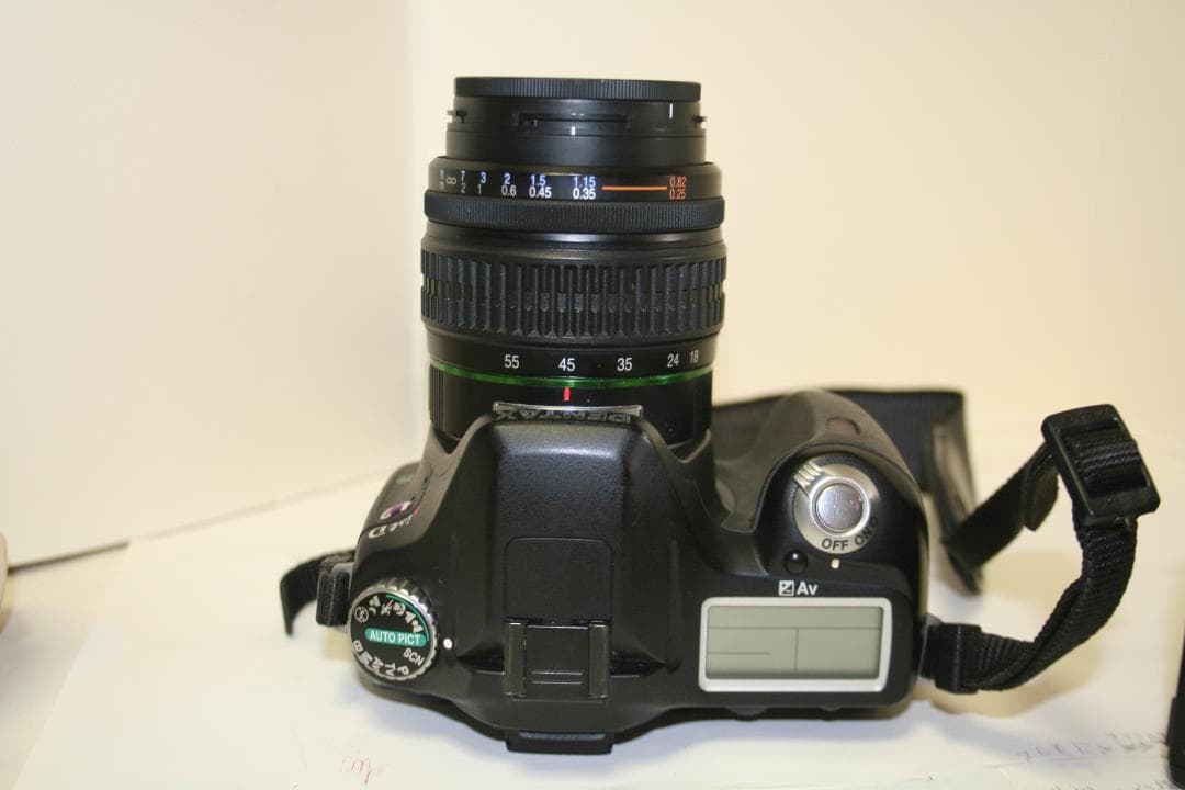 Pentax Digital Slrs Istdl2+Smcpenaxda18-55 D9