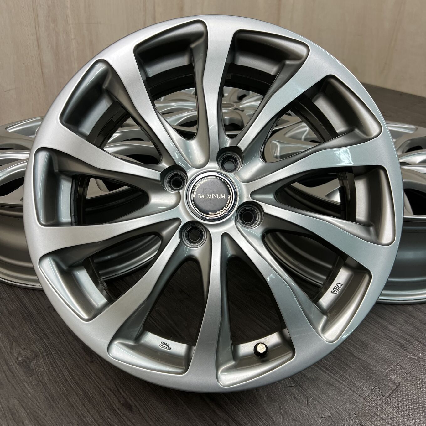 Bridgestone 16 Inches Balminum Tr-10 4X100 #403D40925