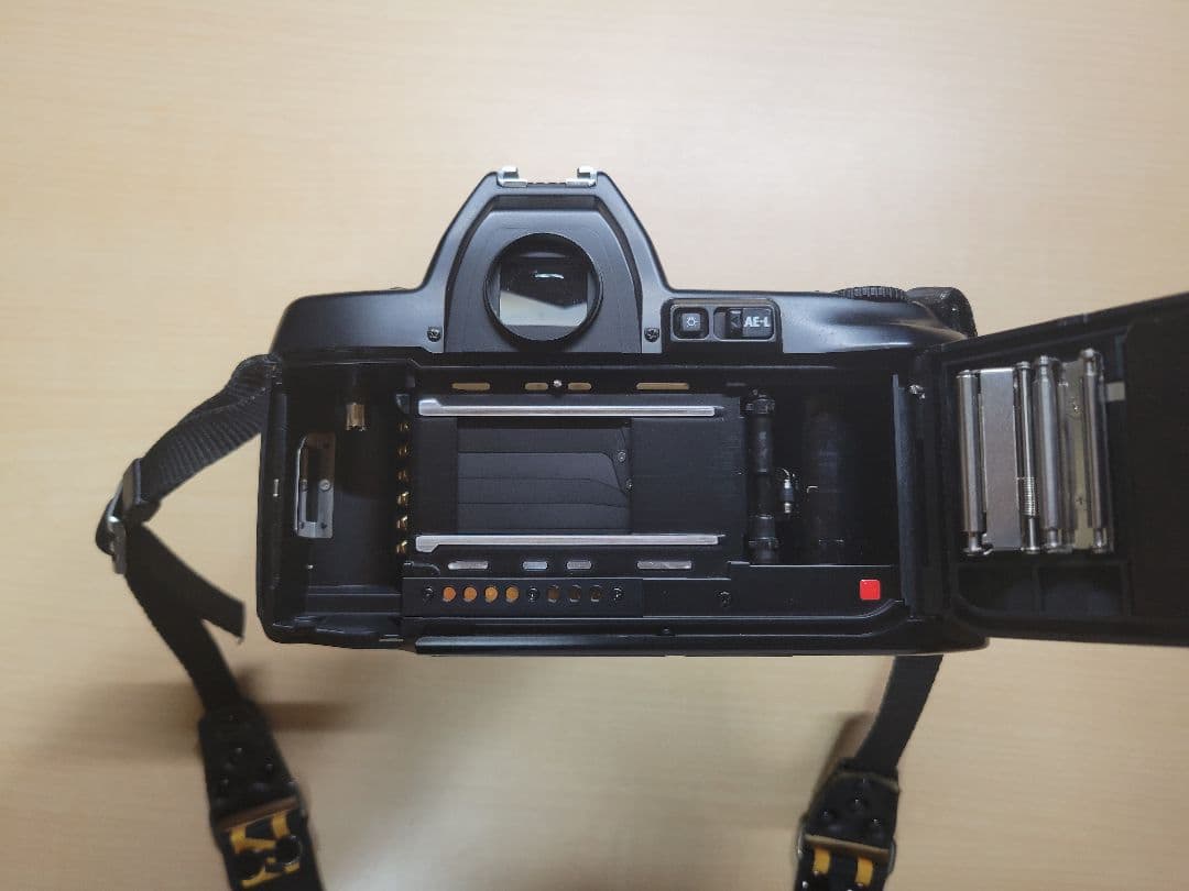 Nikon Slr Camera (Film) F-801S Af 35-70Mm F3.3-4.5