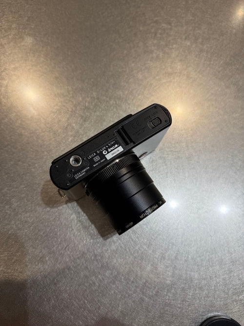 Leica Compact Digital Cameras D-Lux4