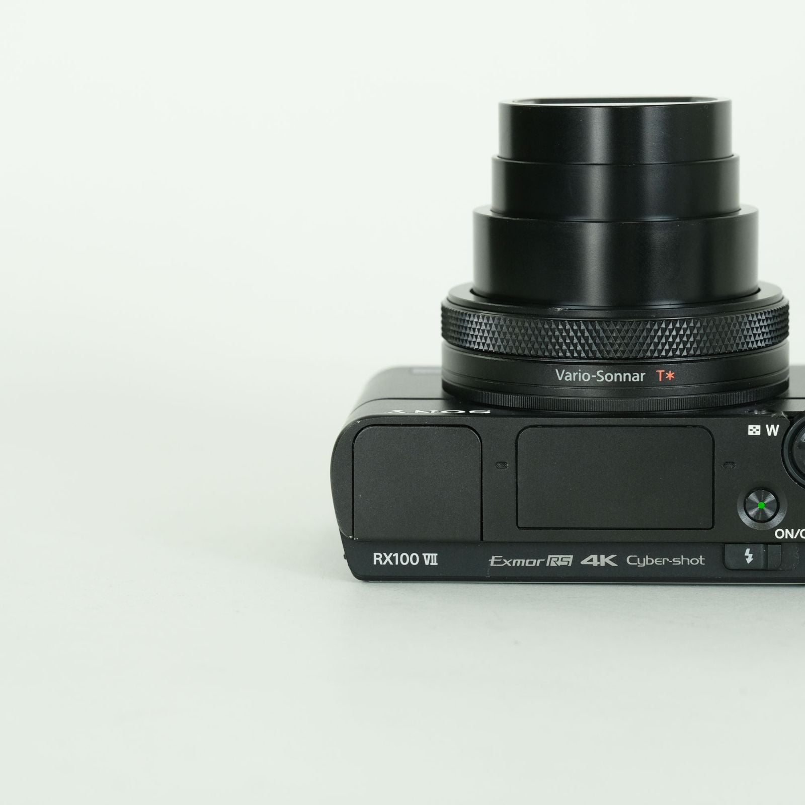 Sony Compact Digital Camera 2 Cyber-Shot Dsc-Rx100M7