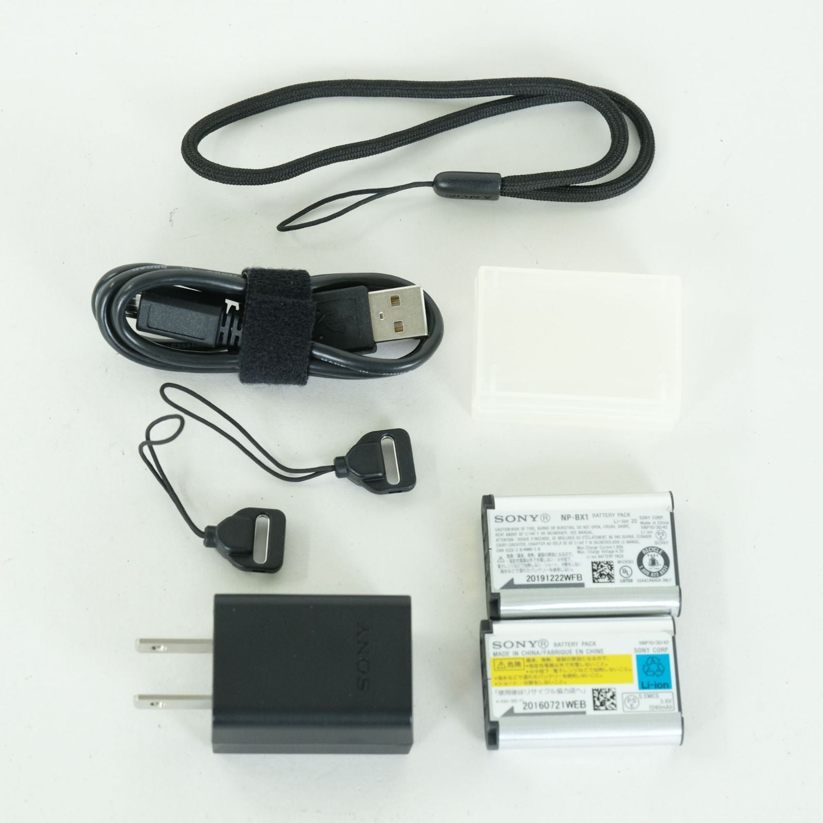 Sony Compact Digital Camera 2 Cyber-Shot Dsc-Rx100M7
