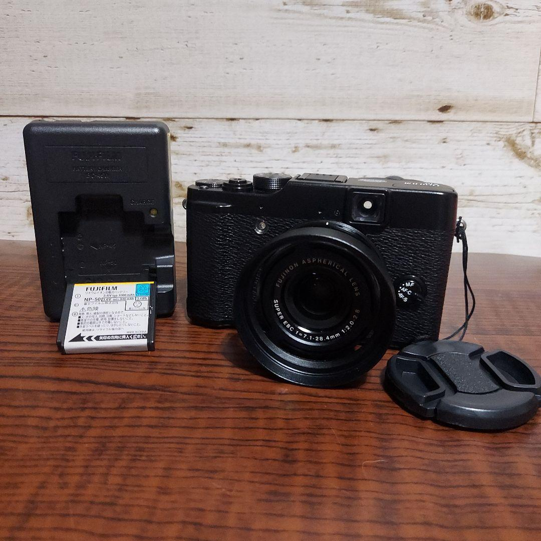 Fujifilm Range Finder Digital Camera X10