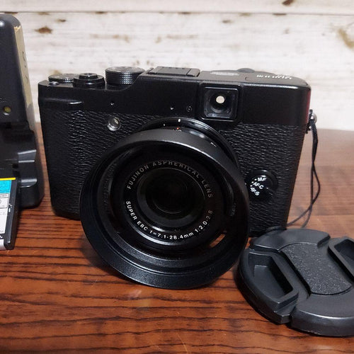 Fujifilm Range Finder Digital Camera X10