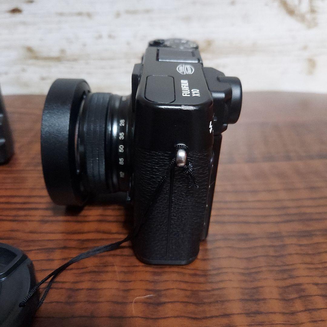 Fujifilm Range Finder Digital Camera X10