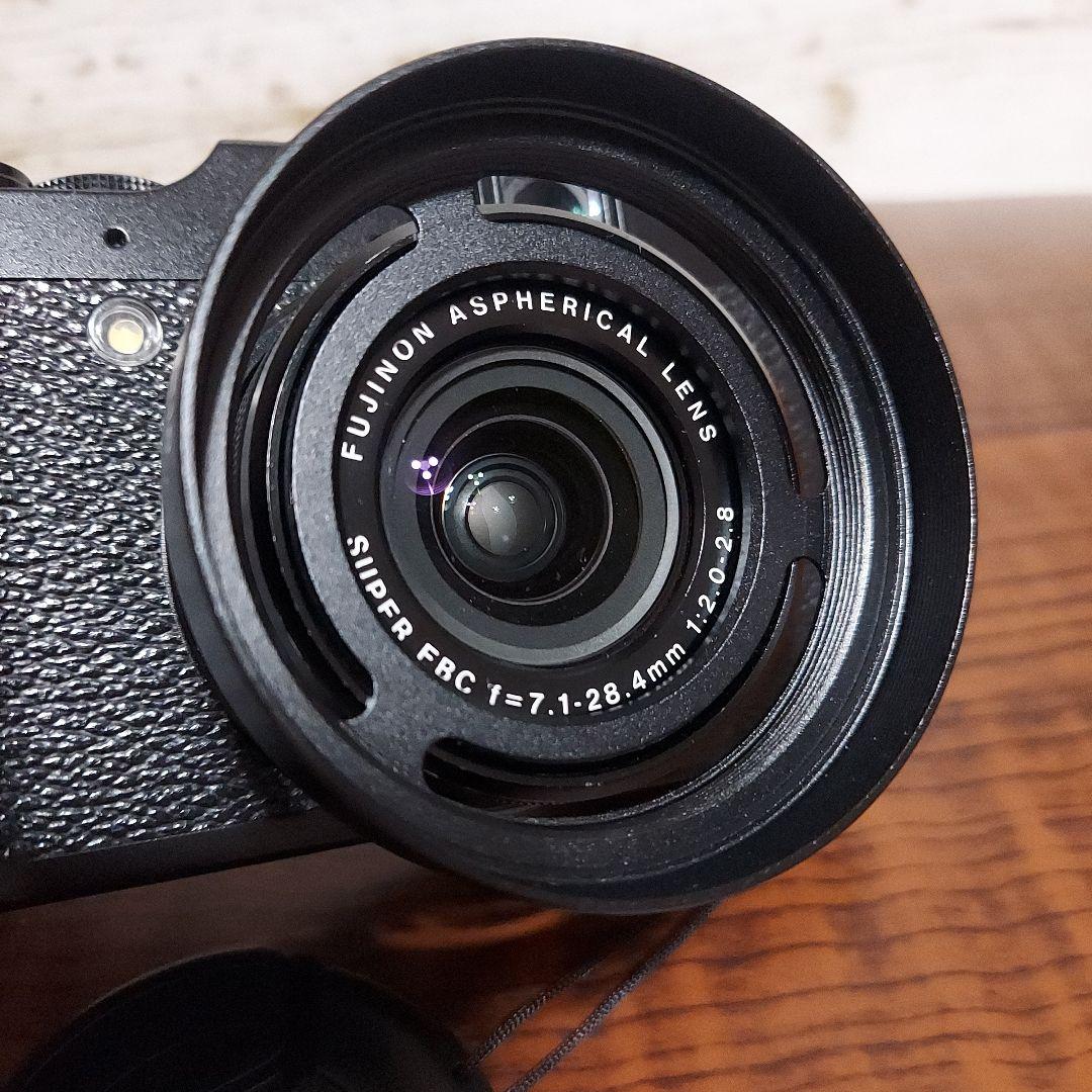 Fujifilm Range Finder Digital Camera X10