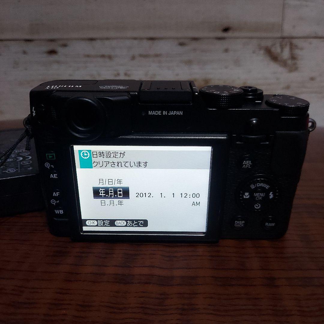 Fujifilm Range Finder Digital Camera X10