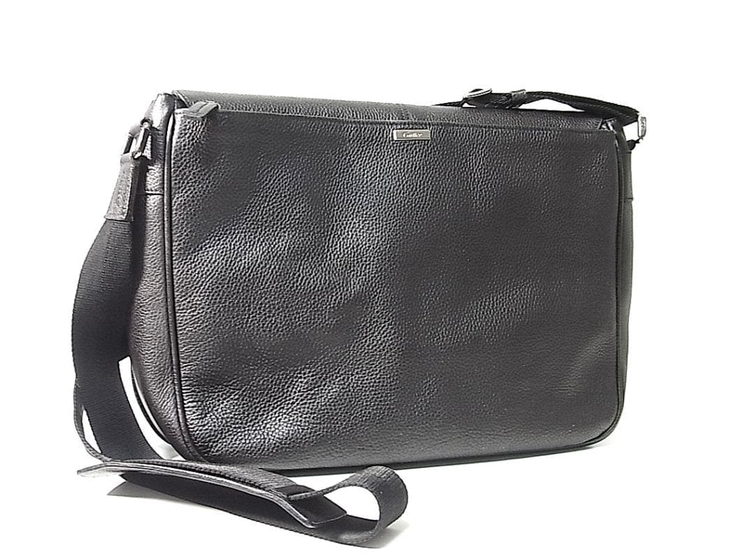 Cartier Shoulder Bags