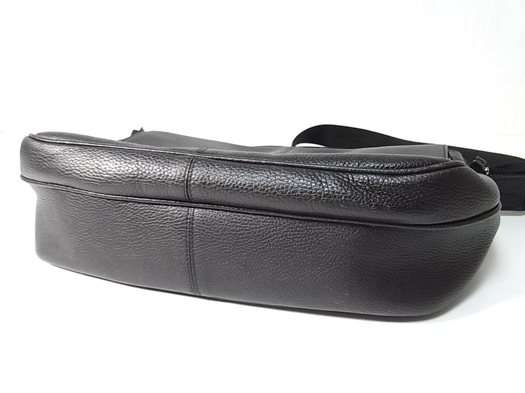 Cartier Shoulder Bags