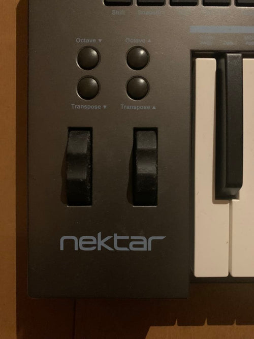 Midi Keyboard Pad Nektar Impact Lx25+