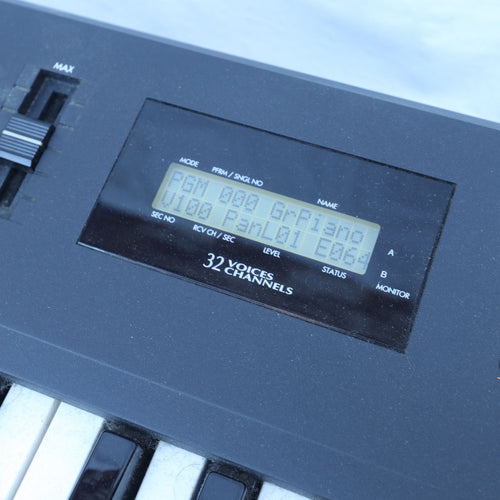 Analog Synthesizer Kawai/ K11 Ac