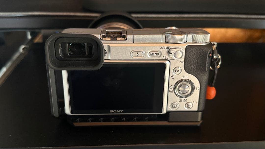 Sony Slr Cameras (Film) 4 6400