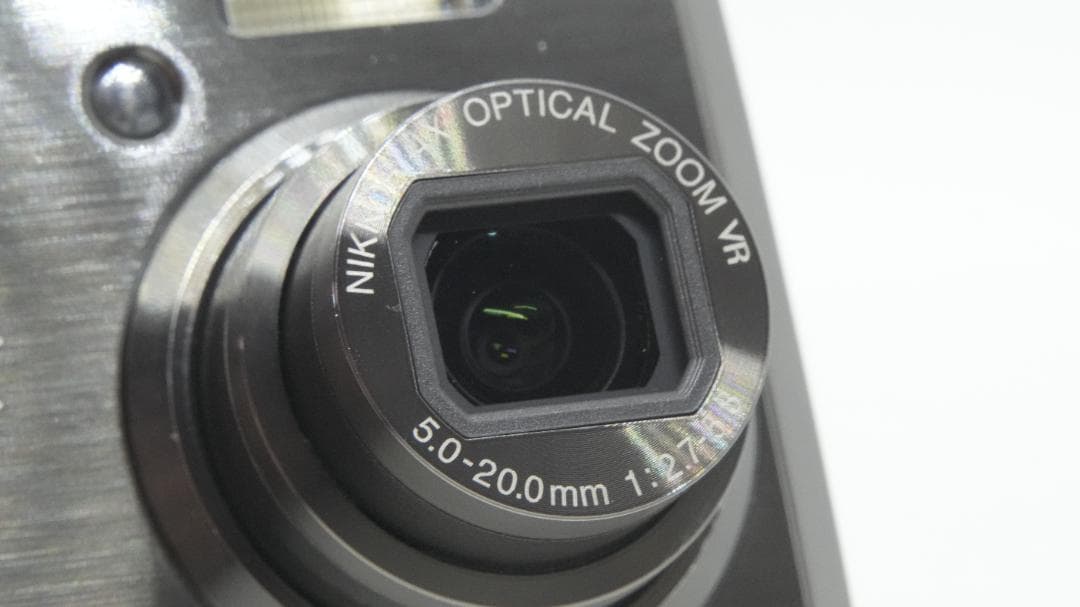 Compact Digital Cameras F2098 Nikon Coolpix S600