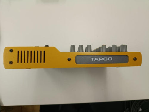 Analog Mixer Tapco Mix100
