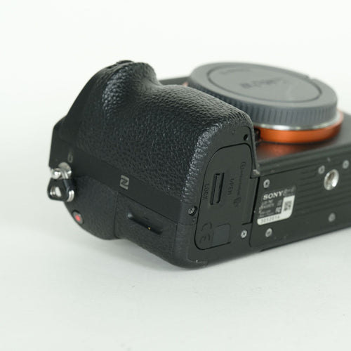 Sony Mirrorless Interchangeable Lips 21,280 7 Ii Ilce-7M2 E