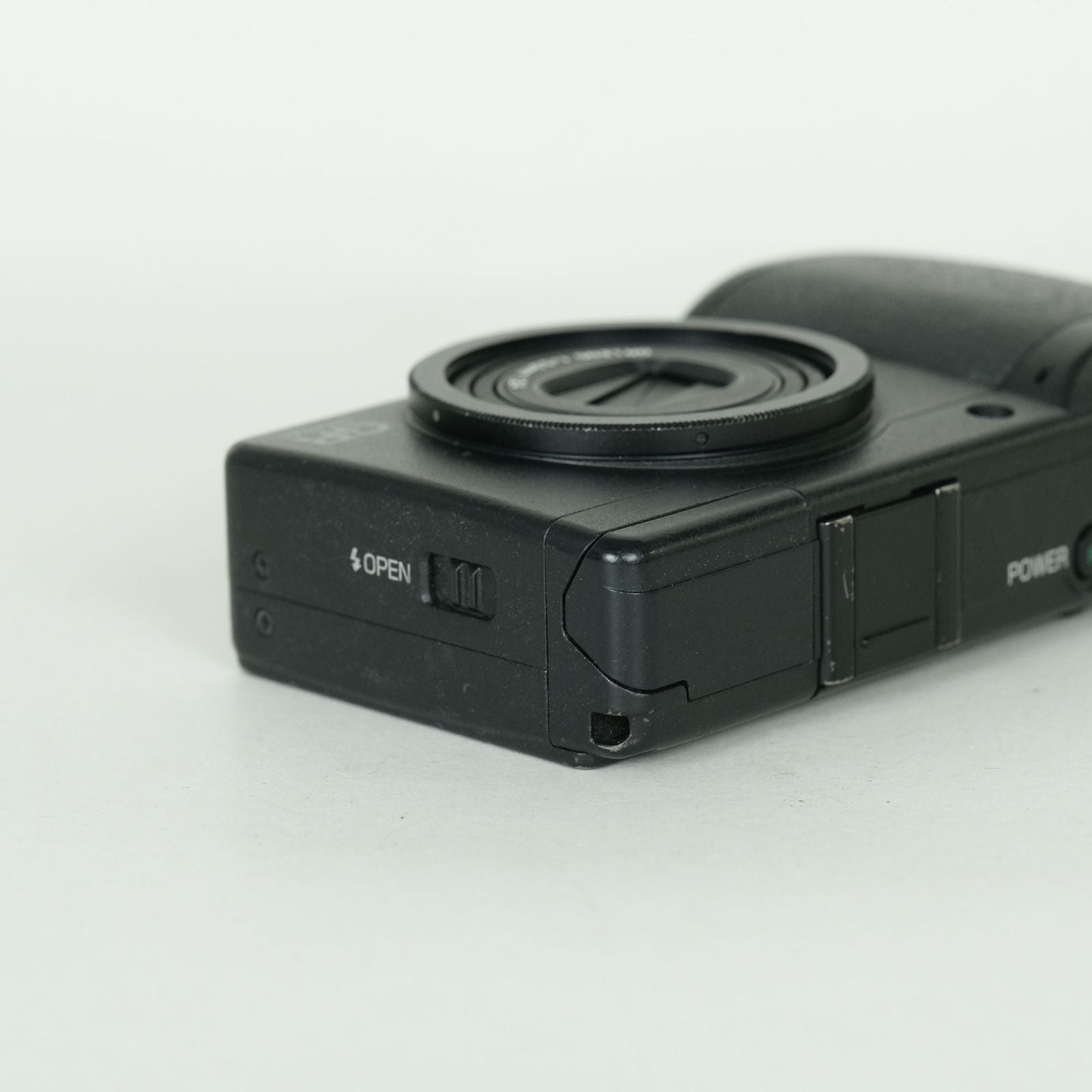 Ricoh Compact Digital Camera 1,630 Gr Ii