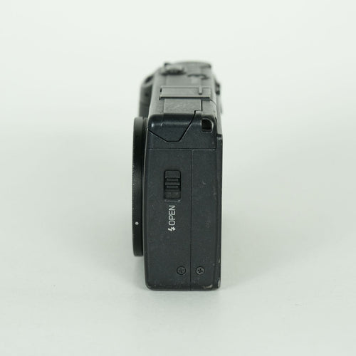 Ricoh Compact Digital Camera 1,630 Gr Ii