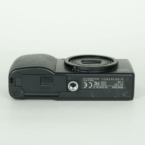 Ricoh Compact Digital Camera 1,630 Gr Ii