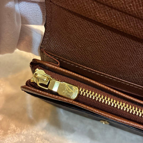 Louis Vuitton Bifold Wallets M61730