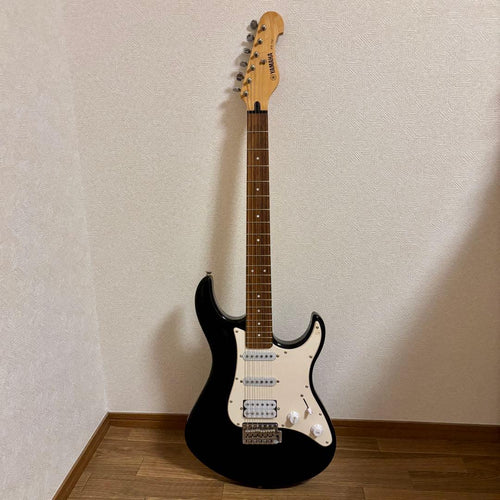 Yamaha Electric Guitars Eg112
