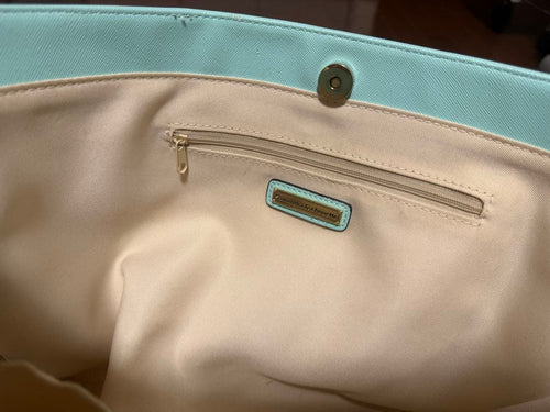 Samantha Thavasa Tote Bags