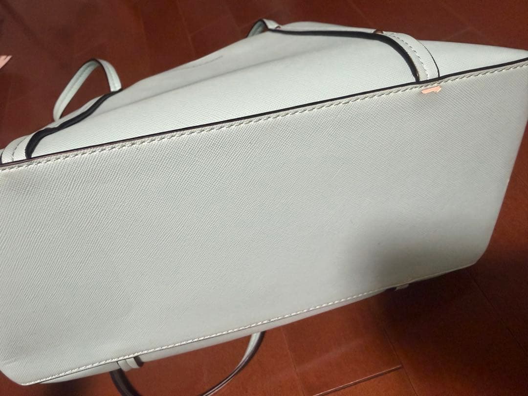 Samantha Thavasa Tote Bags