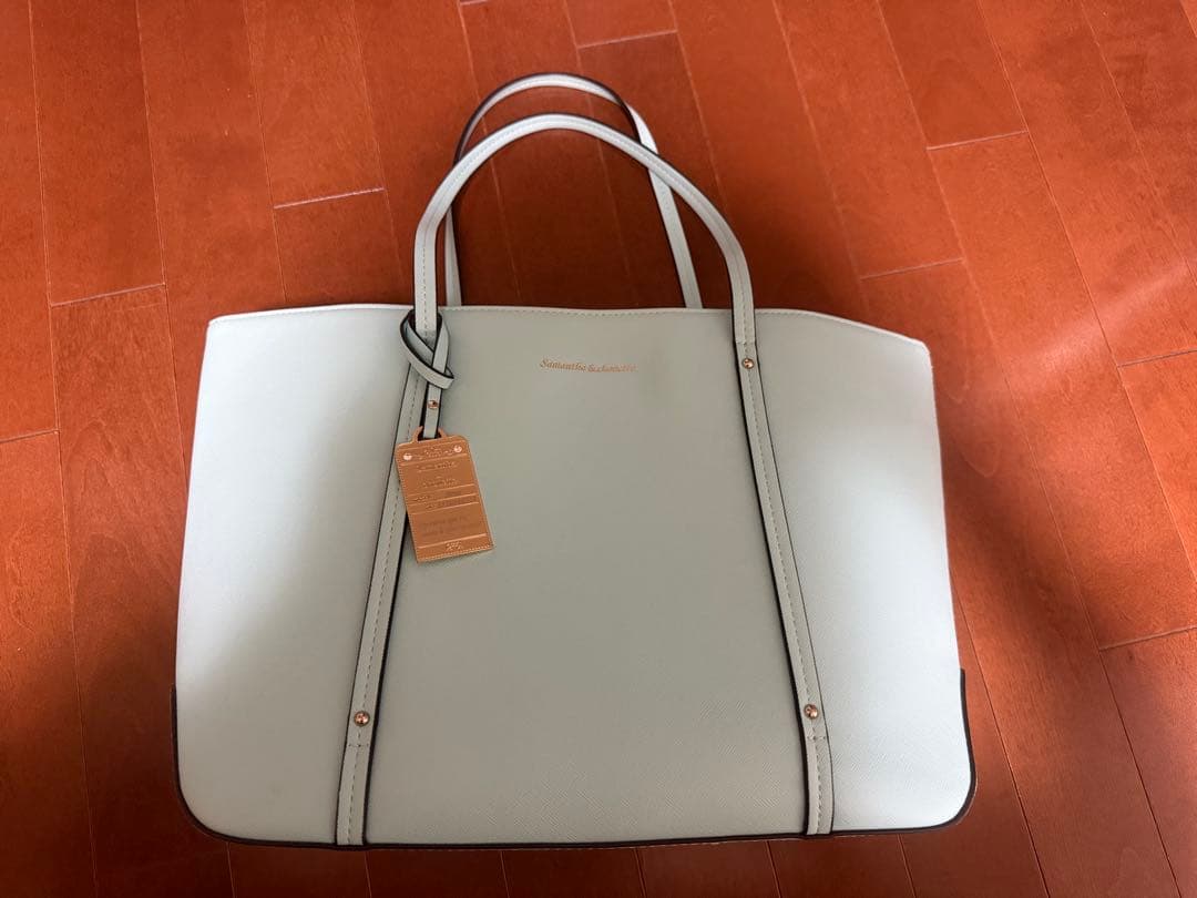 Samantha Thavasa Tote Bags
