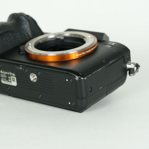 Sony Mirrorless Interchangeable Lips 15,000 7 Ii Ilce-7M2 E