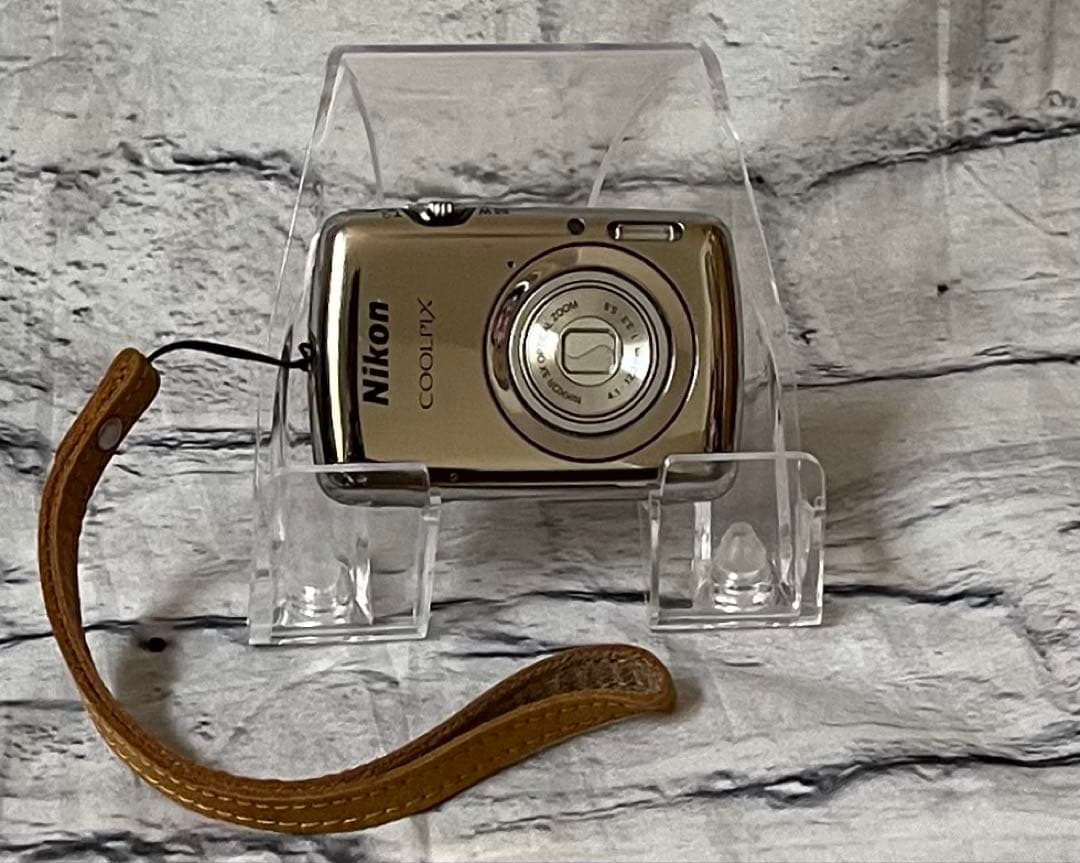 Nikon Compact Digital Camera Coolpix S01