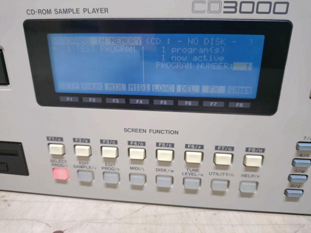 Akai Professional Samplers Kit-Cd3000 Input