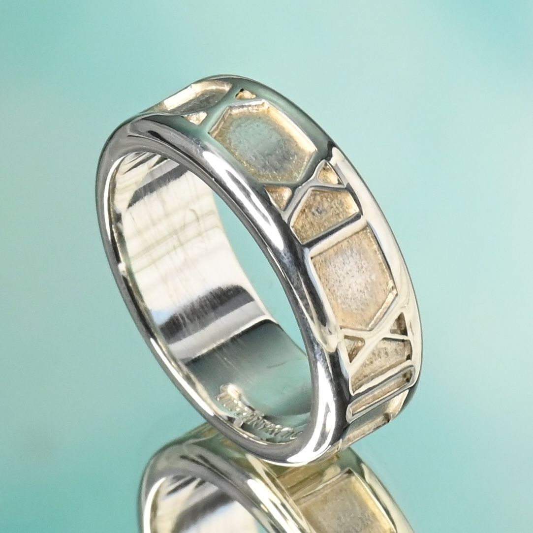 Tiffany Ring Co. 8.5 925