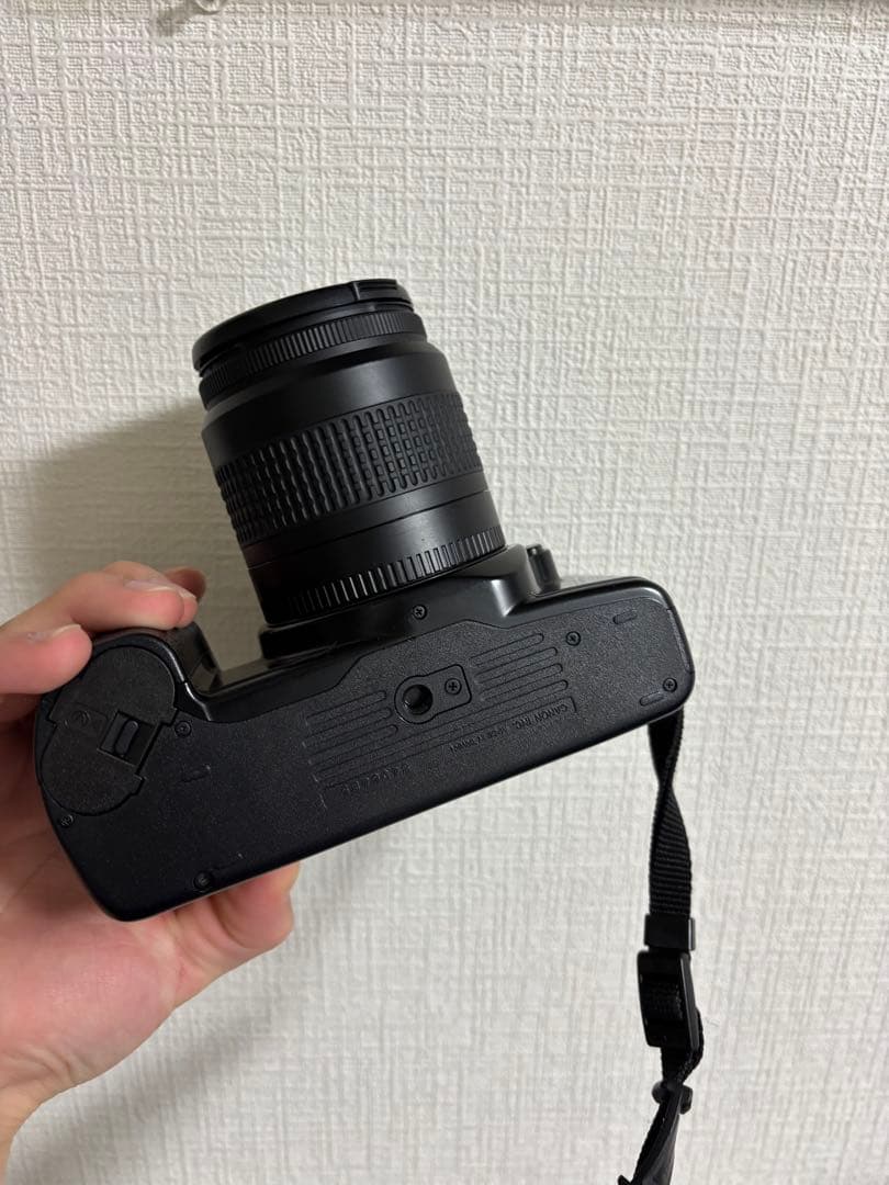 Canon Slr Camera (Film) Eos