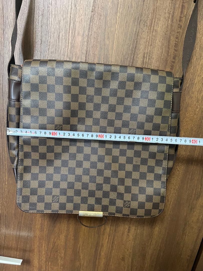 Louis Vuitton Shoulder Bags A4