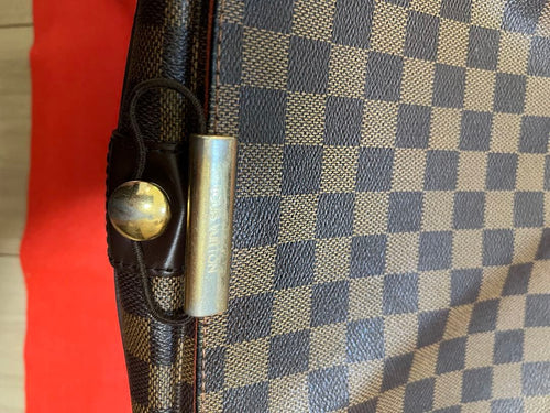 Louis Vuitton Shoulder Bags A4