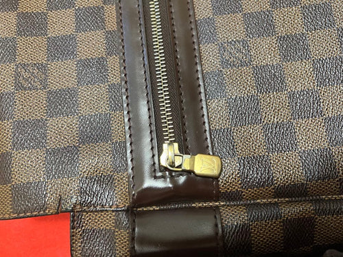 Louis Vuitton Shoulder Bags A4