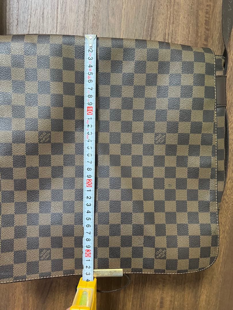 Louis Vuitton Shoulder Bags A4