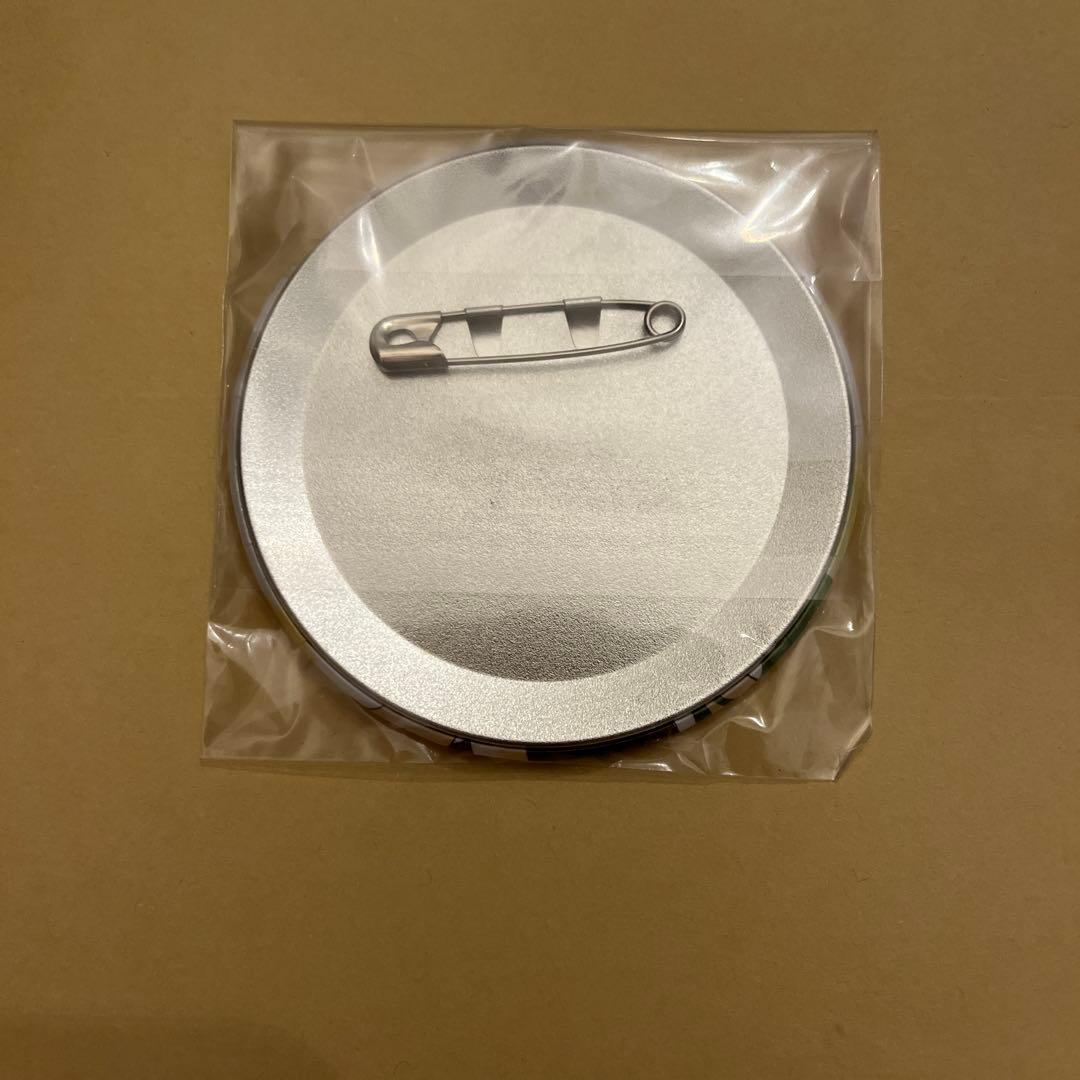 Pins, Pin Badges, Can