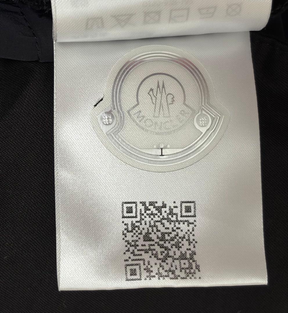 Moncler Shorts Bermuda