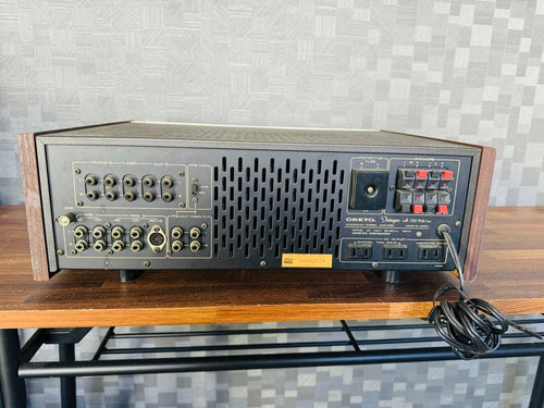 Premium Amplifier Onkyo Integra A-755