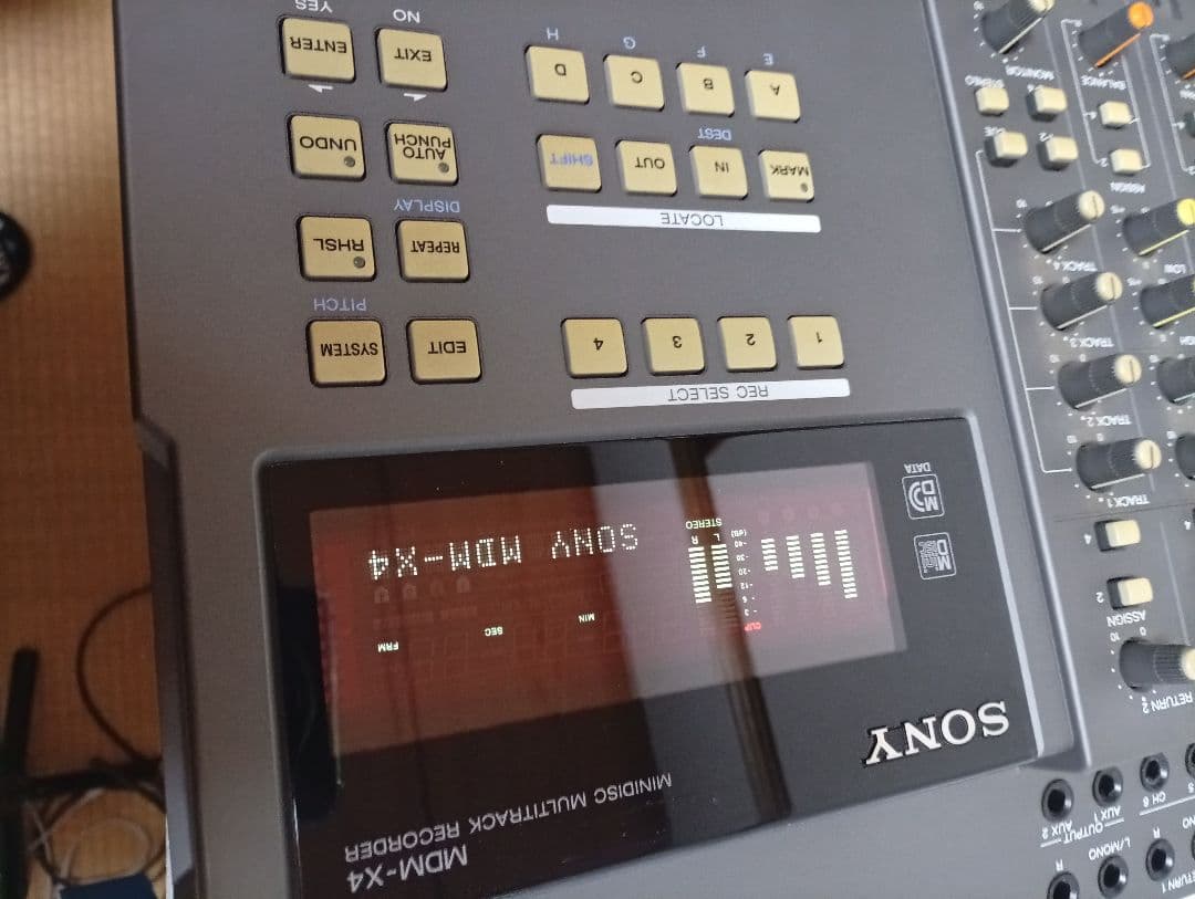Sony Multi -Track Recorder Mdm-X4