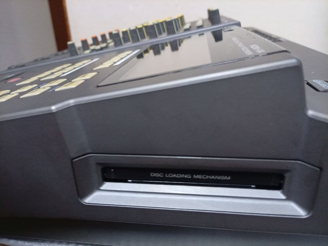 Sony Multi -Track Recorder Mdm-X4