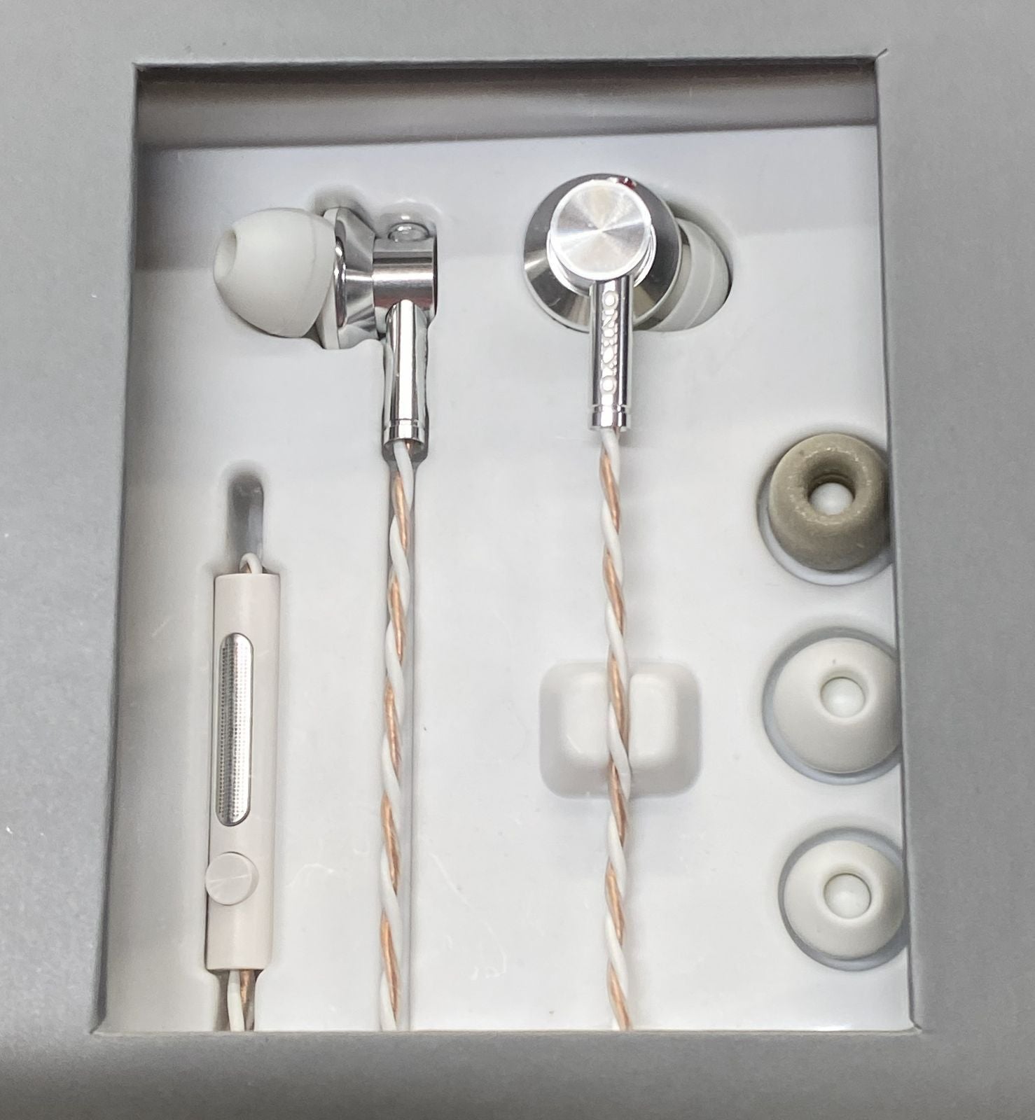 Onkyo Wired Earphone E700Mw