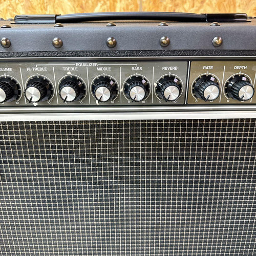 Guitar Amplifiers Roland Jc-77 Jazz Chorus-77